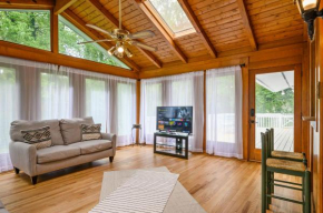 Enjoy This Roomy Cabin Style 5BR With A Pool Table